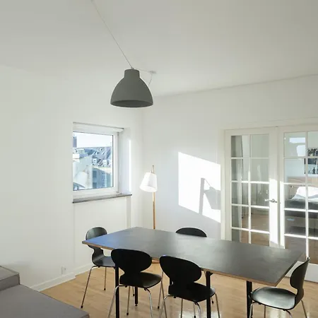3-bed In Frederiksberg Location *