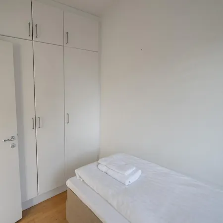 3-bed In Frederiksberg Location Apartment